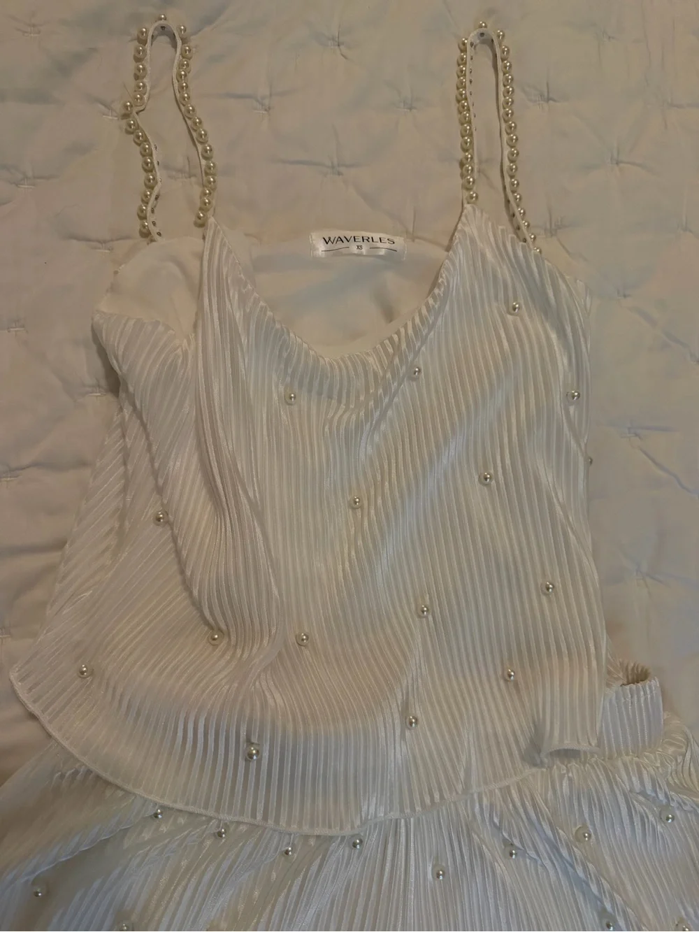 Waverles pearl set